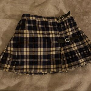 BRANDY MELVILLE blue and cream plaid pleated mini skirt